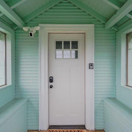 #Stayinmydistrict Coos Bay Cypress Cottage Εξωτερικό φωτογραφία