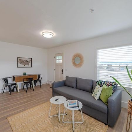 #Stayinmydistrict Coos Bay Cypress Cottage Εξωτερικό φωτογραφία